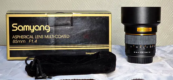 Samyang 85 mm F1.4 E