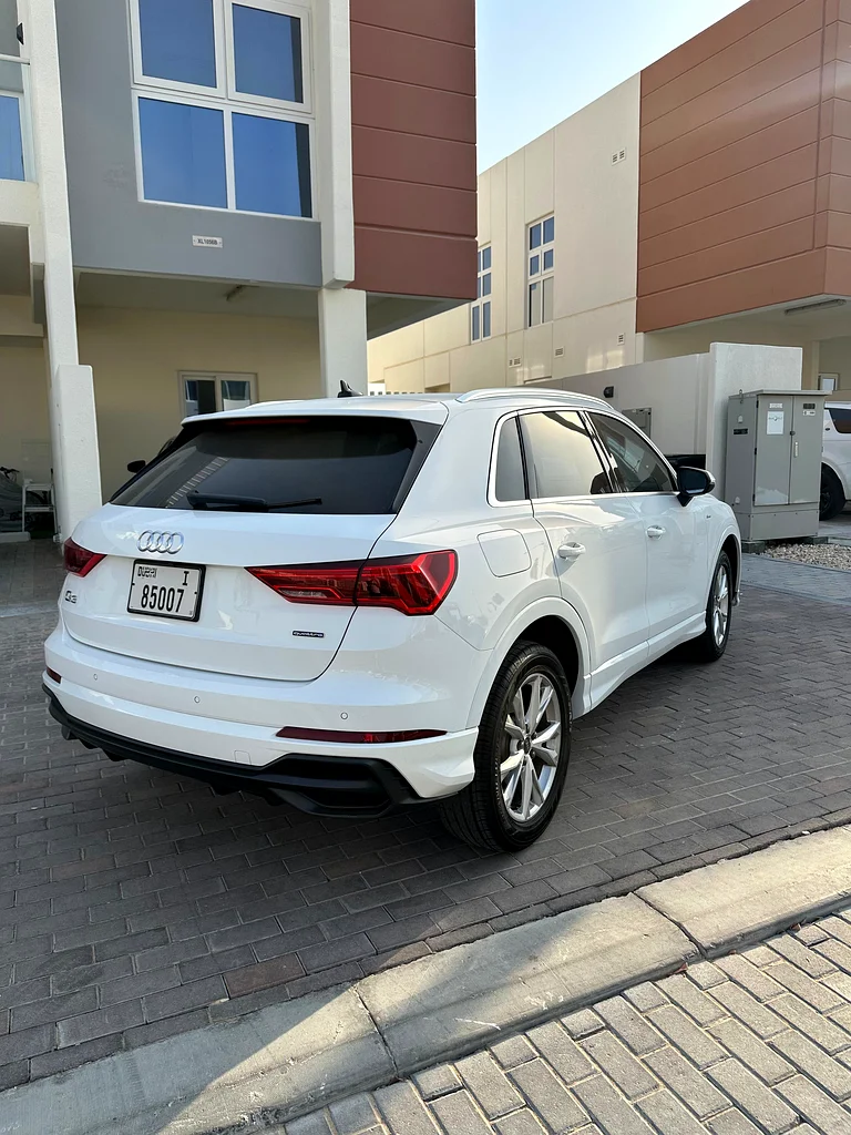 Audi Q3 202163225700499714111