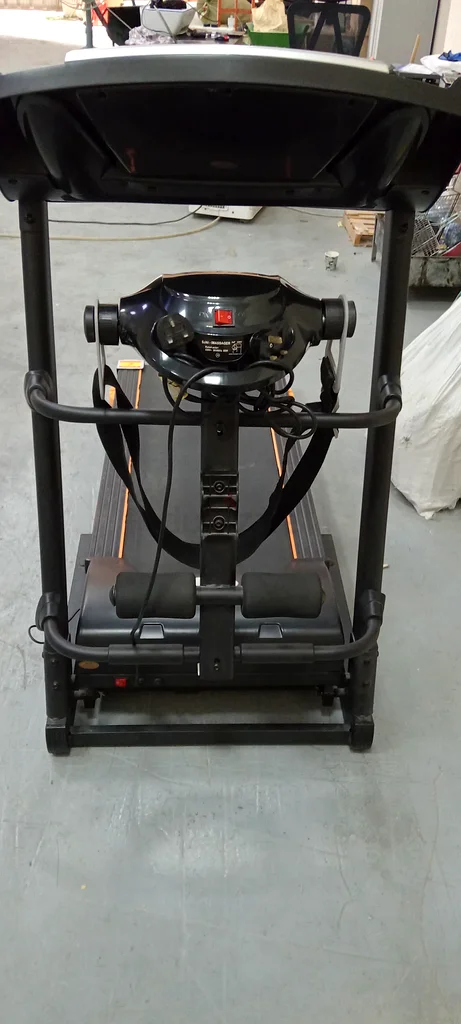 High-Quality Treadmill for Fitness Enthusiasts!63170415759105111