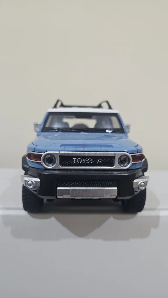 Toyota FJ Cruiser Model 1:24 Diecast62935676347009113