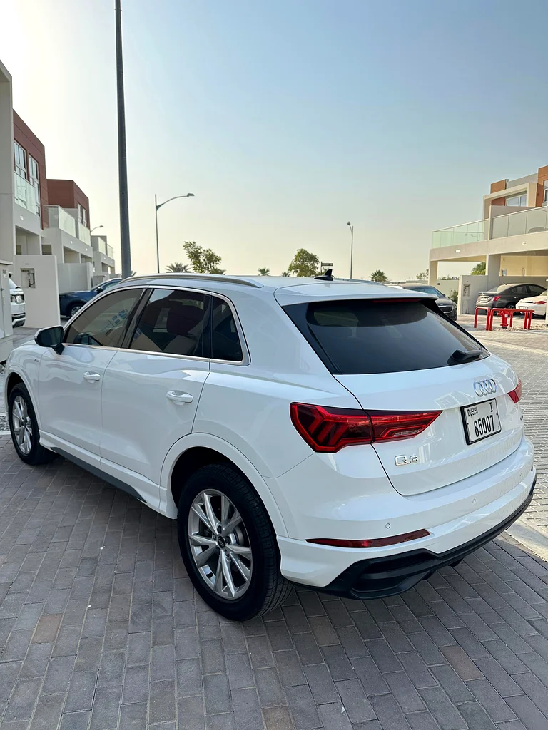 Audi Q3 202163225700499714112