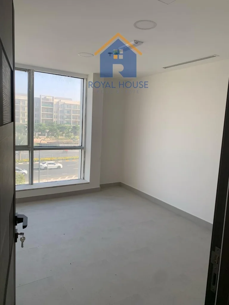 Offices for rent / Muwailih Sharjah / Different spaces62885228349186111