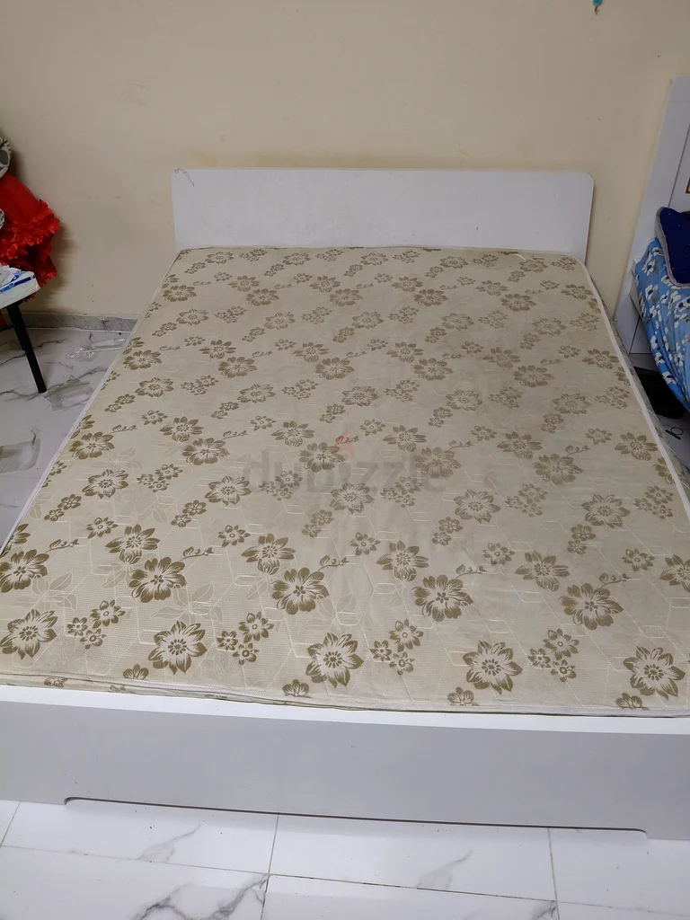 Bed Queen for Sale63217332684035111