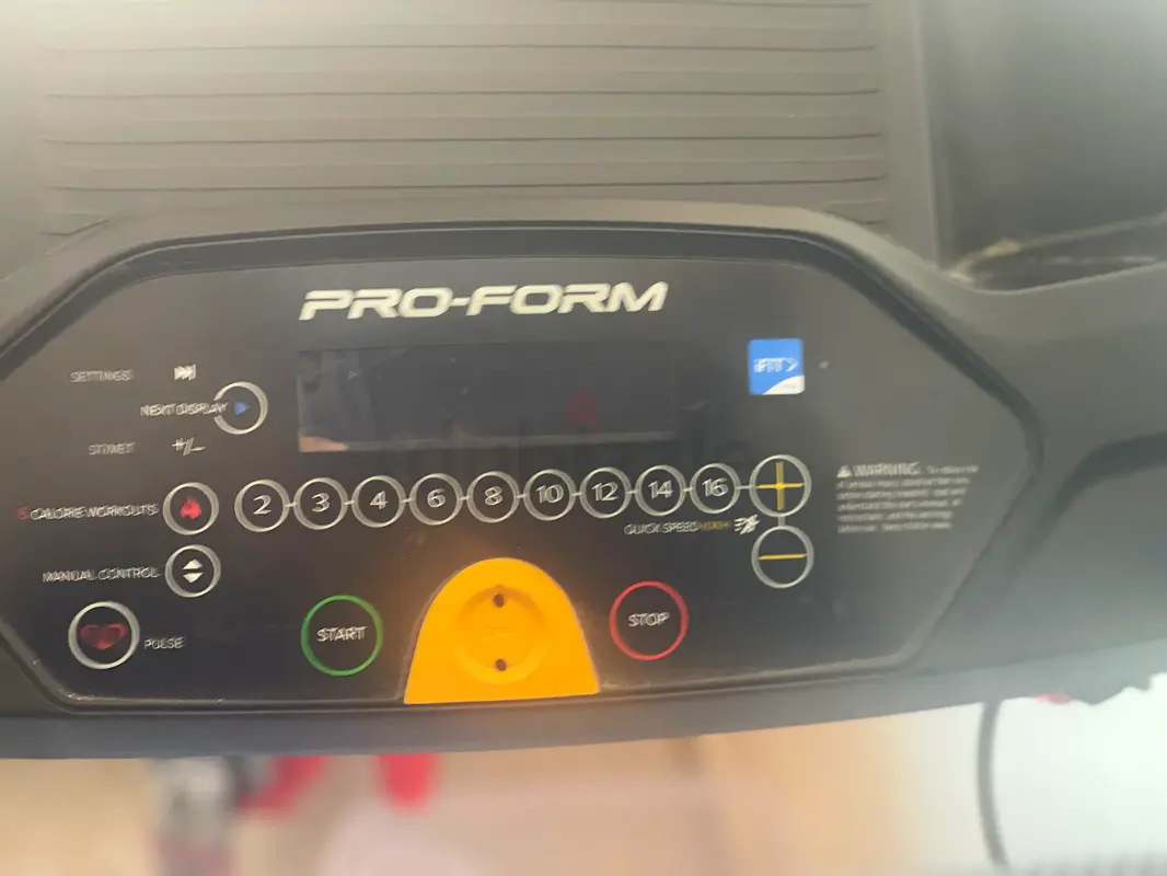 Foldable Treadmill - Space-Saving Fitness Solution!63241126130307112