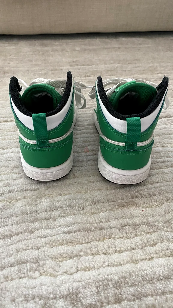 Stylish Nike Air Jordan unisex Green  White Sneakers63240135111554113