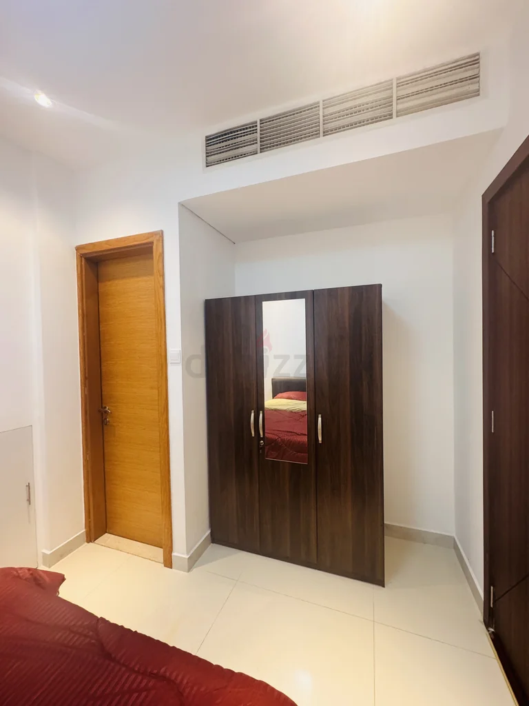 NO COMMISSION - MASTER ROOM FOR RENT IN DISTRICT 10 JVC62867803984898112