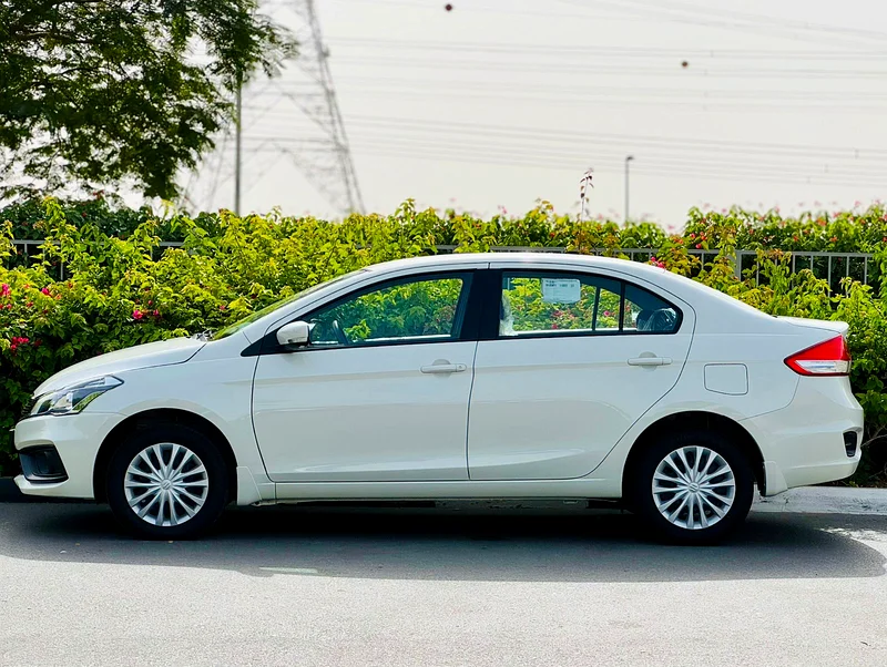 SUZUKI CIAZ | MANUAL | FULL SERVICE HISTORY |  GCC SPECS | YEAR 2024 | LOW MILEAGE | 1000 KMS ONLY !63135973639170113