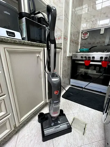 Used only one time , warranty 3 years paid in lulu , purchased  item 25/05/2025