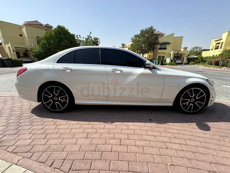 Superb C200 Under Warranty63144413856129113