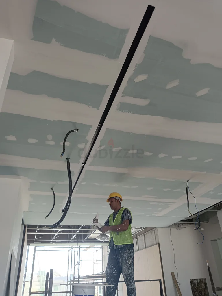 Renovation contractor62930660326018111