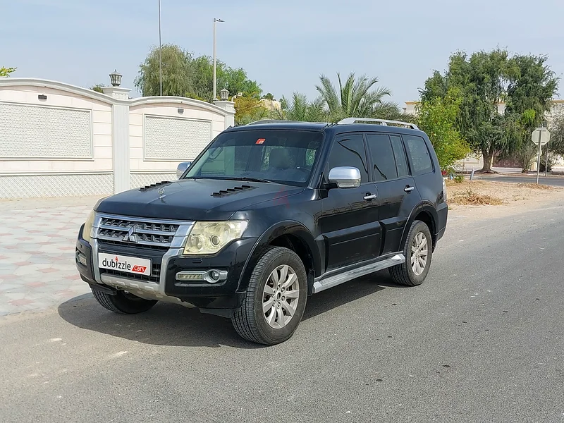 AED 1018/month | 2015 Mitsubishi Pajero GLS | GCC Specs | Ref#31110863157443772929111
