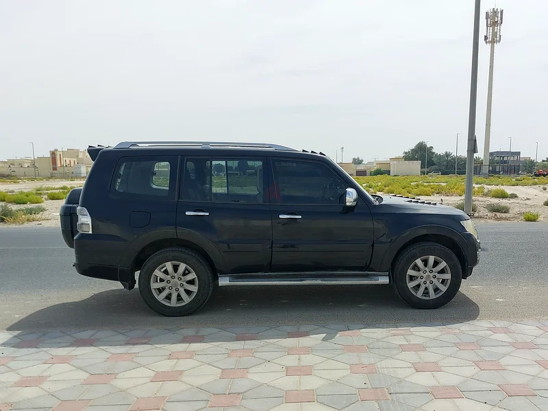 AED 1018/month | 2015 Mitsubishi Pajero GLS | GCC Specs | Ref#31110863157443772929112