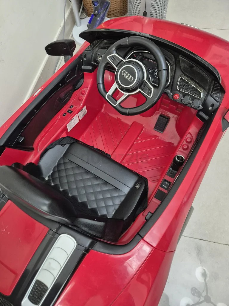 Audi R8 Sport Car for Kids with Charger and Remote62863823545474112