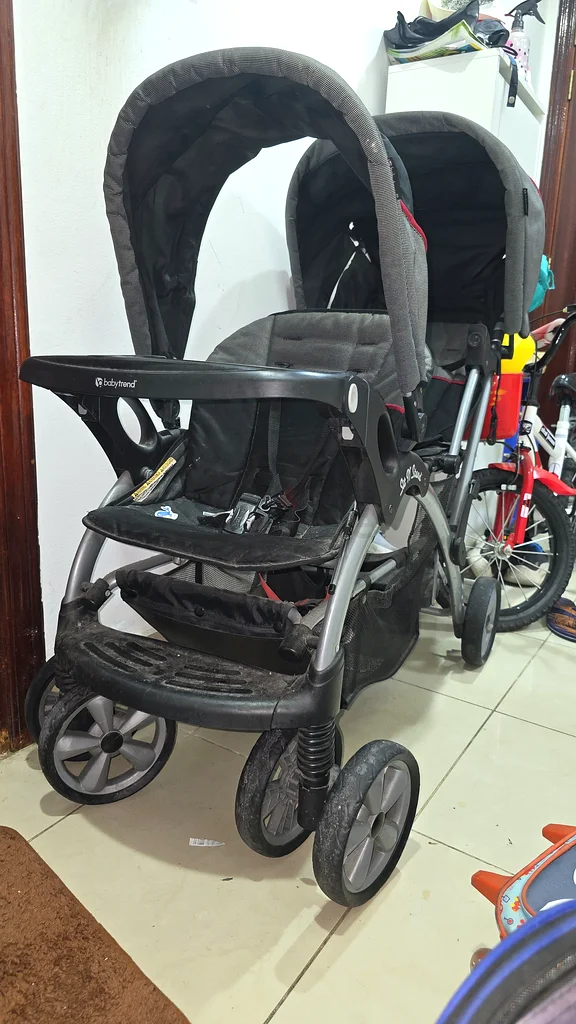 عربة أطفال مزدوجة للبيع632267855116821121