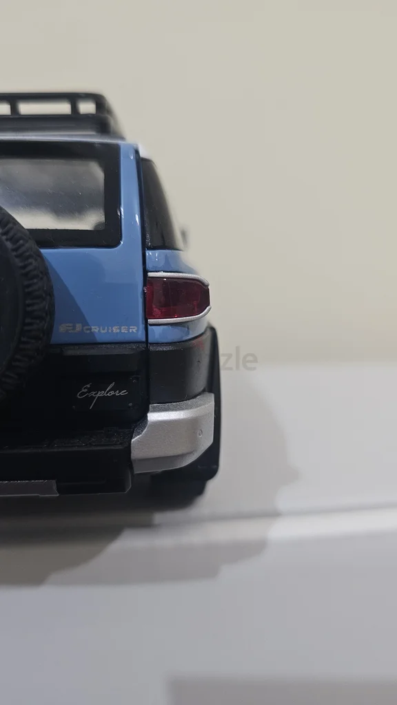 Toyota FJ Cruiser Model 1:24 Diecast62935676347009114