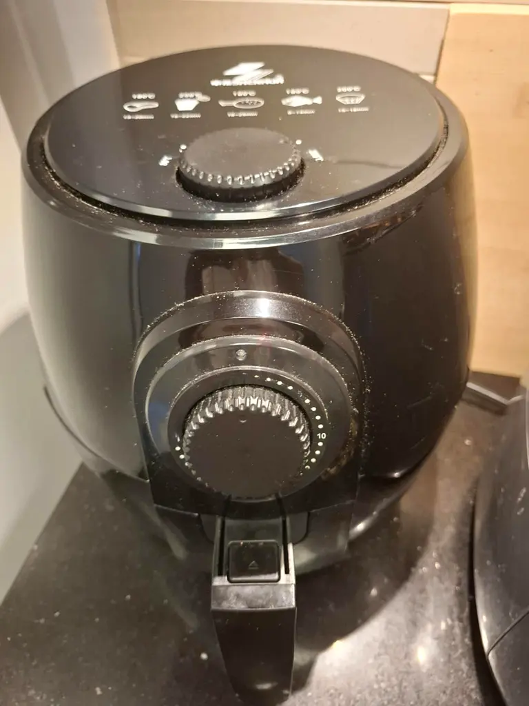 Versatile Black Air Fryer for Sale!