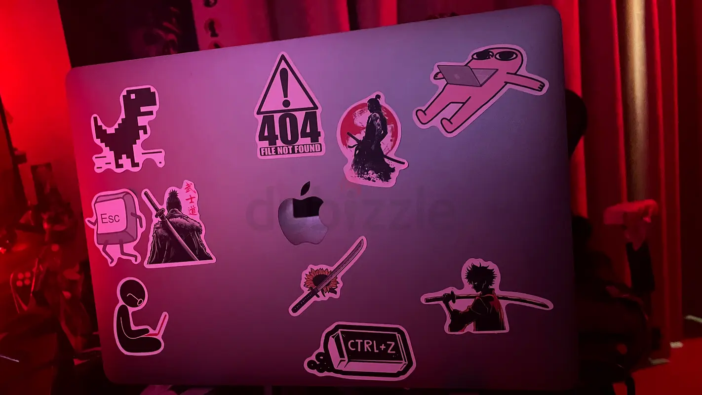 Apple Macbook Pro 13 Inch with touch bar 201963256603853569111