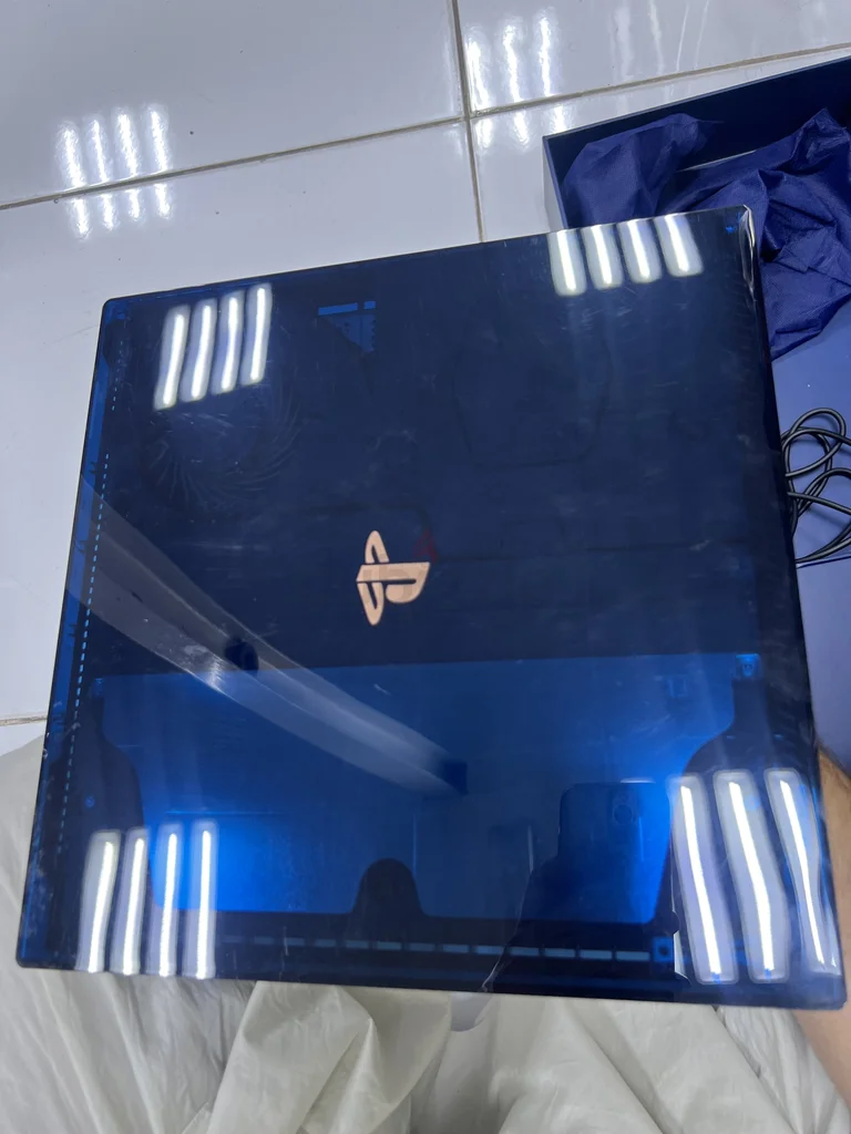 جهاز PlayStation 4 Pro بسعة 500 مليون - 2 تيرابايت في حالة ممتازة!62935676147073114