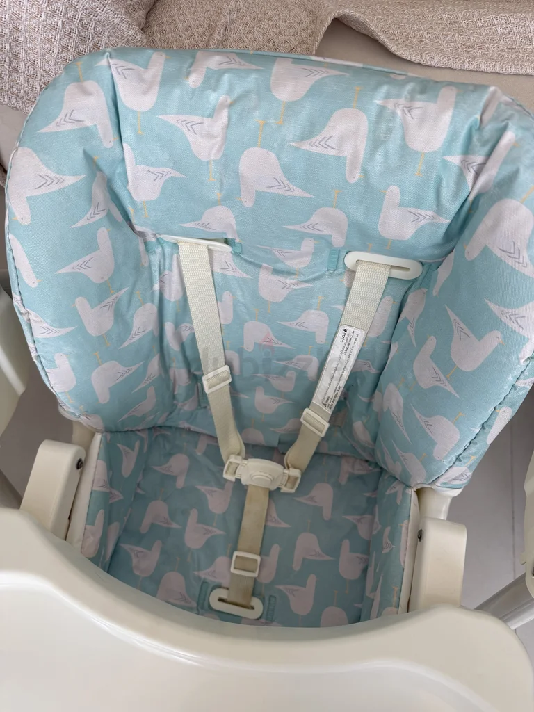 Chic and Comfortable Baby High Chair for Sale!62929659964417112