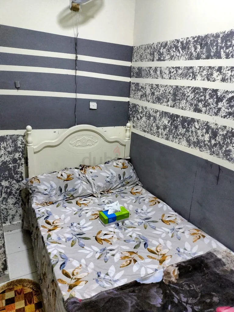 Super Luxury Partition France Cluster P Bus Stop International city Dubai63220800584579113