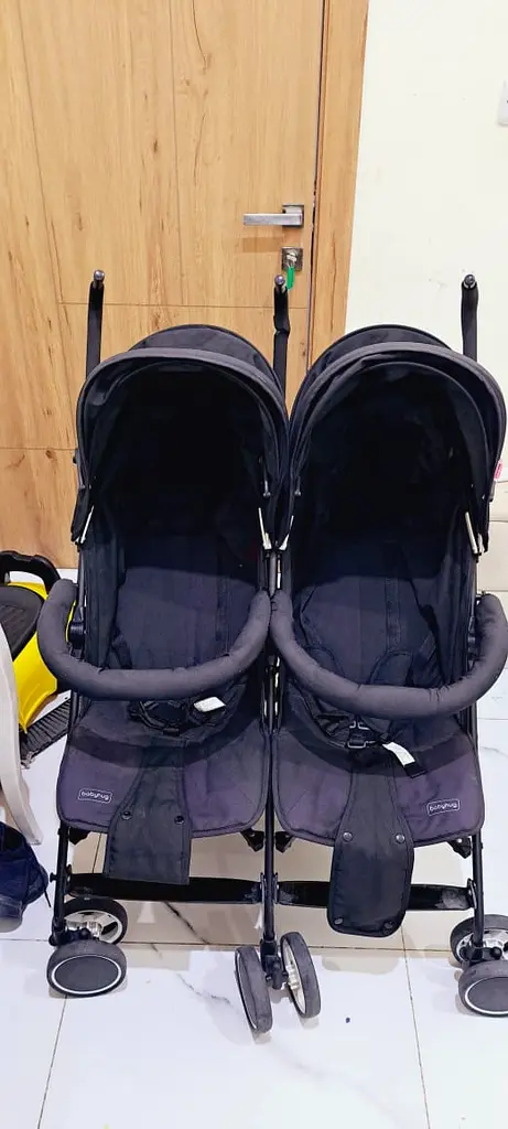 stroller63205358096002110