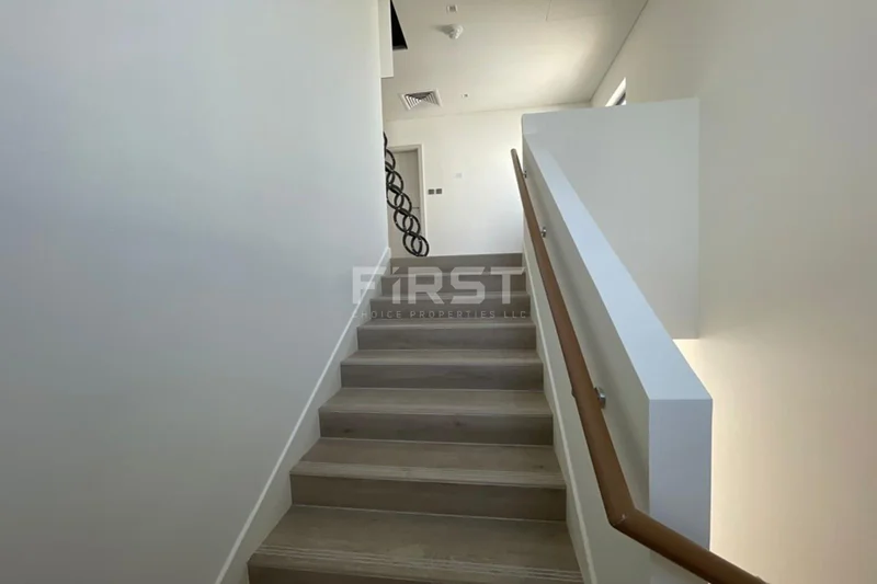 Single Row End Villa | 4 Payments | Call Today!!!62889355812354113