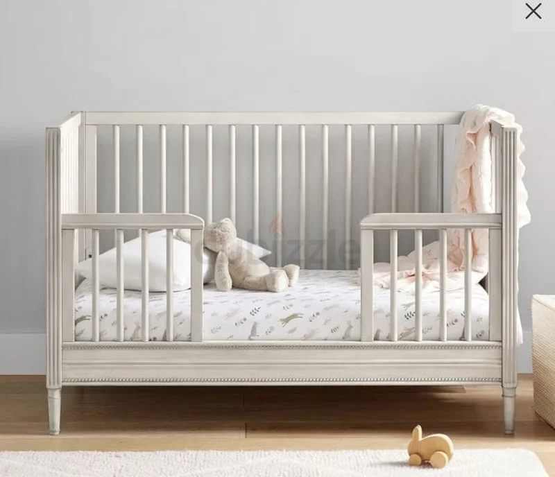 POTTERY BARN HARLOW - سرير مهد قابل للتحويل للأطفال - يتضمن المرتبة ومستلزمات السرير62932701015682111