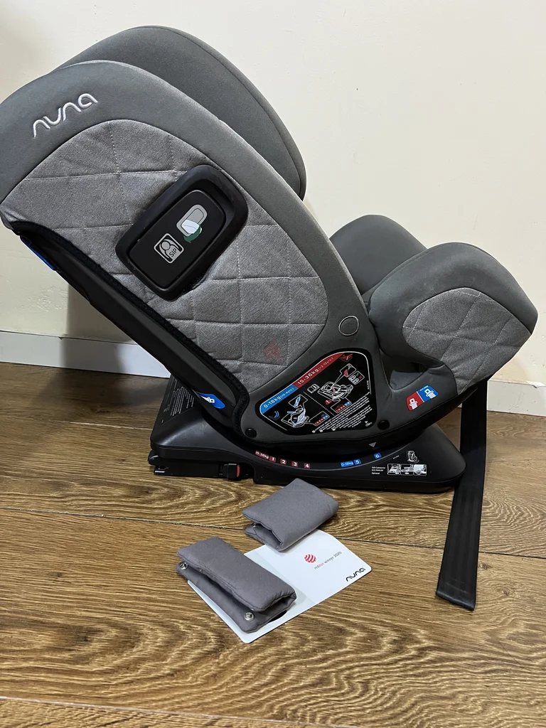 New Nuna tres convertible car seat with isofix base62864710375170112