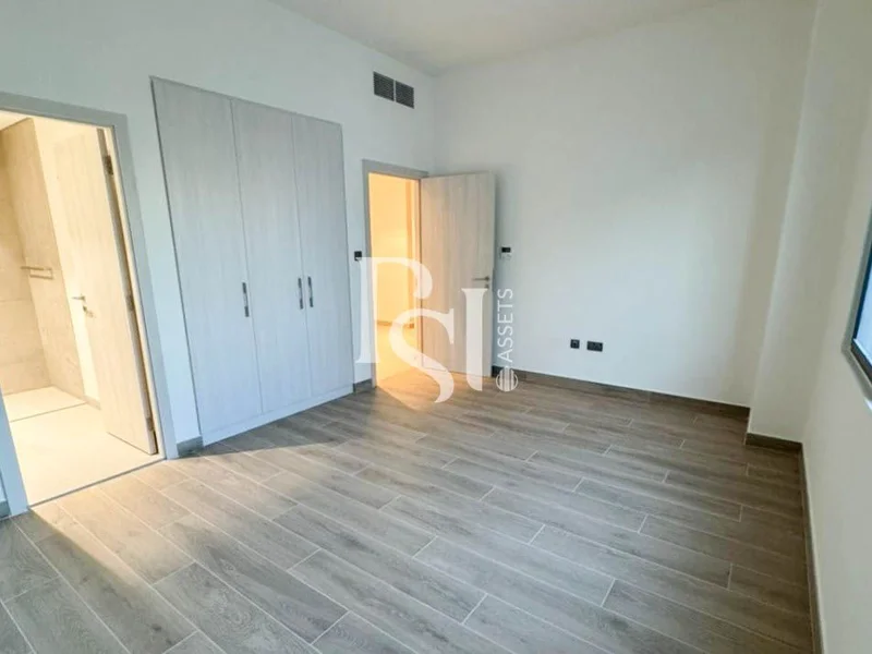 Double Row | Next to Corner | Premium Location62889355807361114