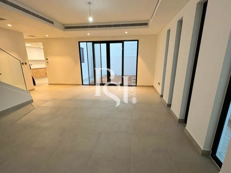 Double Row | Next to Corner | Premium Location628893558073611120
