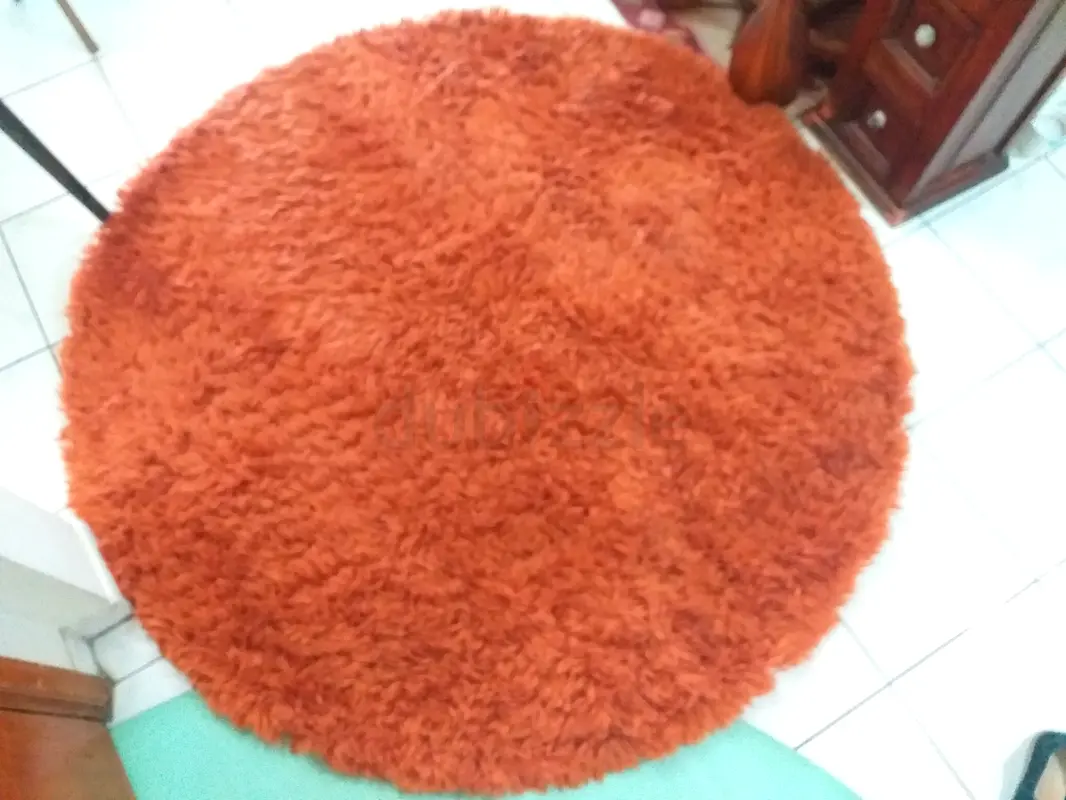 Round carpet