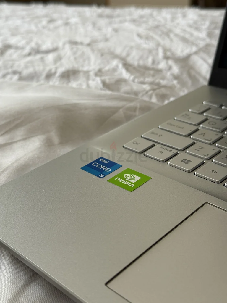 عاجل! ASUS VIVOBOOK 15 - شاشة OLED - صوت بواسطة HARMAN/KARDON - مثالي للتحرير/ الألعاب/ العمل62931665867139112