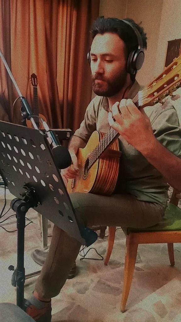 Music teacher63221354098050114