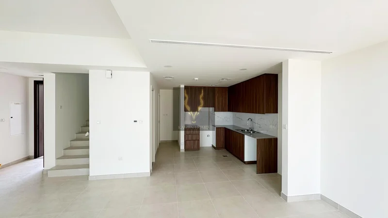MAHA TOWNHOUSES / HANDOVER IN MAY / SINGLE ROW62888375074049113