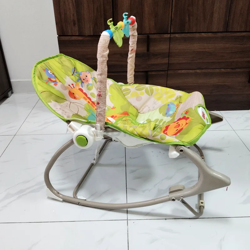 تُباع أرجوحة للأطفال62863824280706111