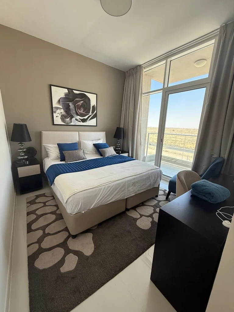 STUNNING FULLY FURNISHED 1BHK/TOP AMENITIES/FREE HOLD628852273925131121
