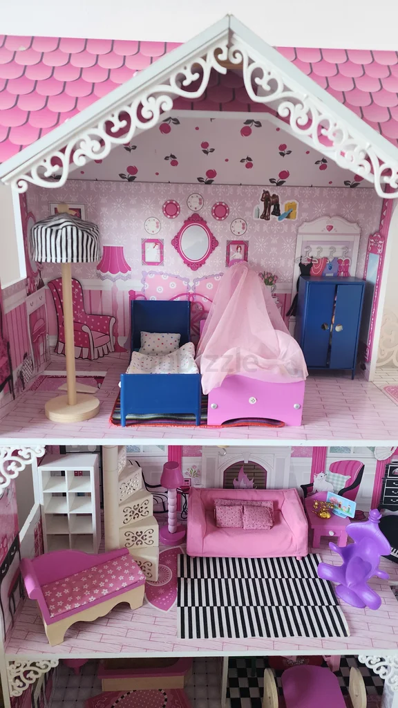 Doll House62864707247745113