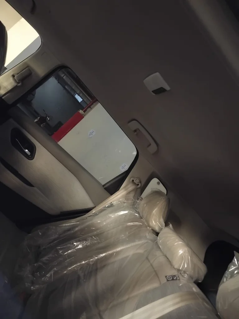 نيسان روج SV 202362933683806978113