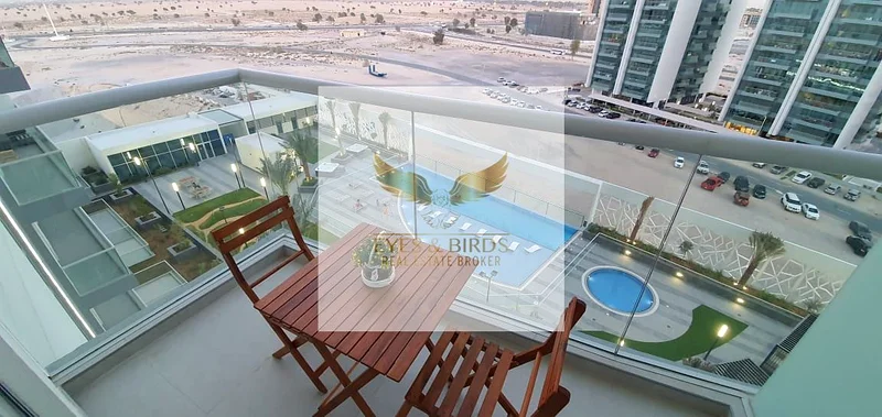 Pool View | Vacant  | Fully furnished| including bills | upgraded62890343012737111
