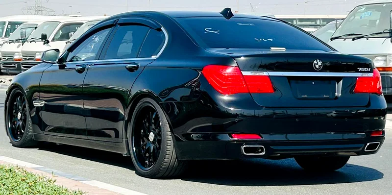 BMW 750I | 2010 | ONLY : 110417 KM | CLEAN TITLE |  JAPAN IMPORT63160610367235113