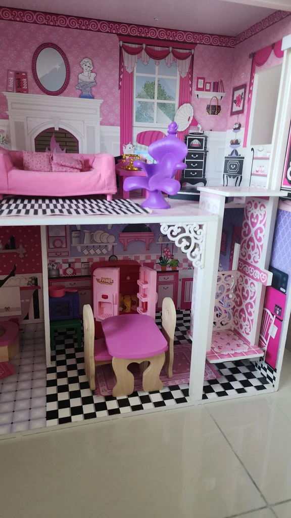 Doll House62864707247745111