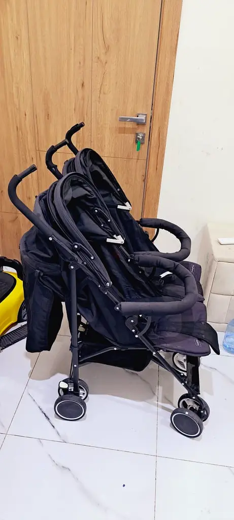 stroller63205358096002113