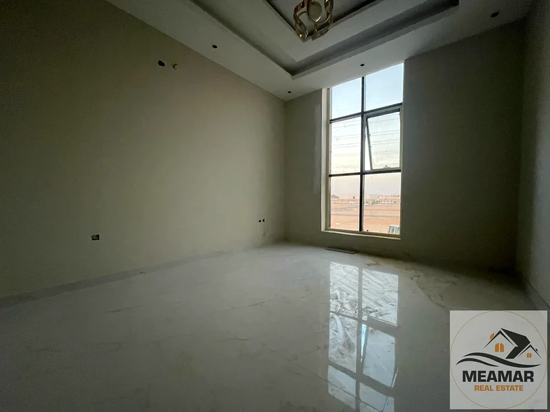 تشمل رسوم التسجيل ورسوم الملكية  
فيلا فاخرة || تصميم أنيق || يمكن الدفع نقدًا أو من خلال تمويل مصرفي62863766230787111