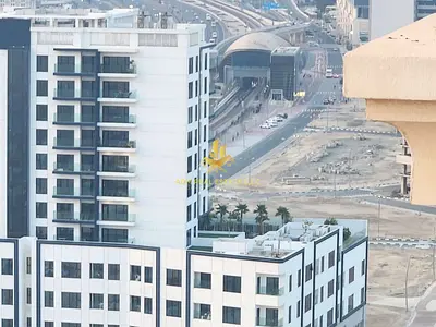 Grab The Deal | Spacious 1br Unit |top Floor | With Balcony I Near Metro | Facing Sheikh Zayed Roa