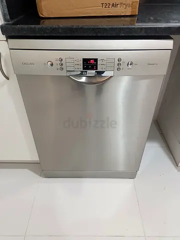 Bosch three racks freestanding perfect working neat and clean