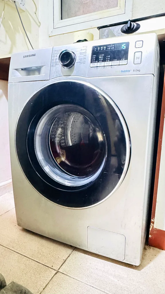 مساحة سرير متاحة للعزاب في حور العنز63796471597187112