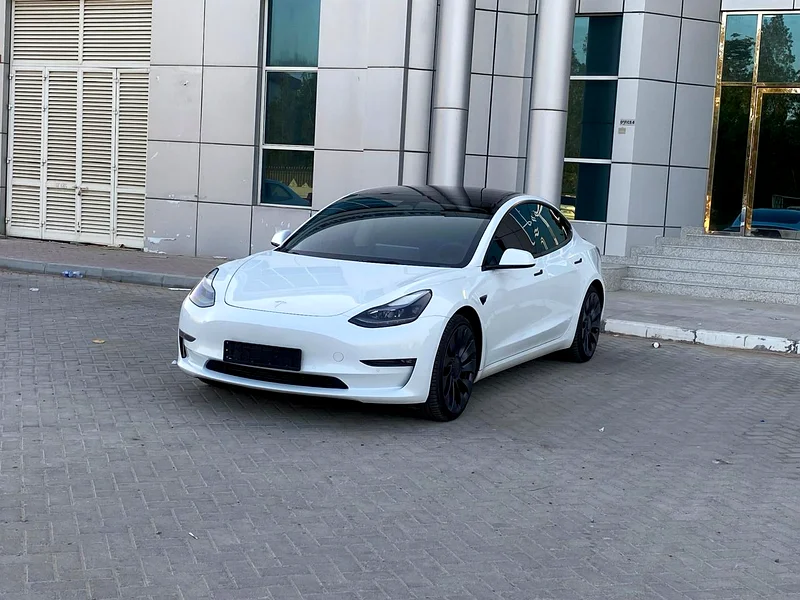 Tesla Model 3... Model 2023... GCC specifications... Under warranty63175703399939111