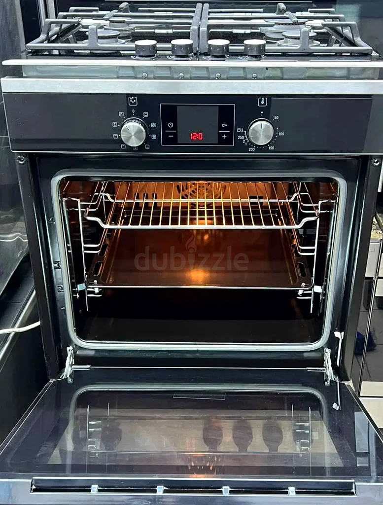 Bosch built-in gas oven and gas top 60cm63250318862593111
