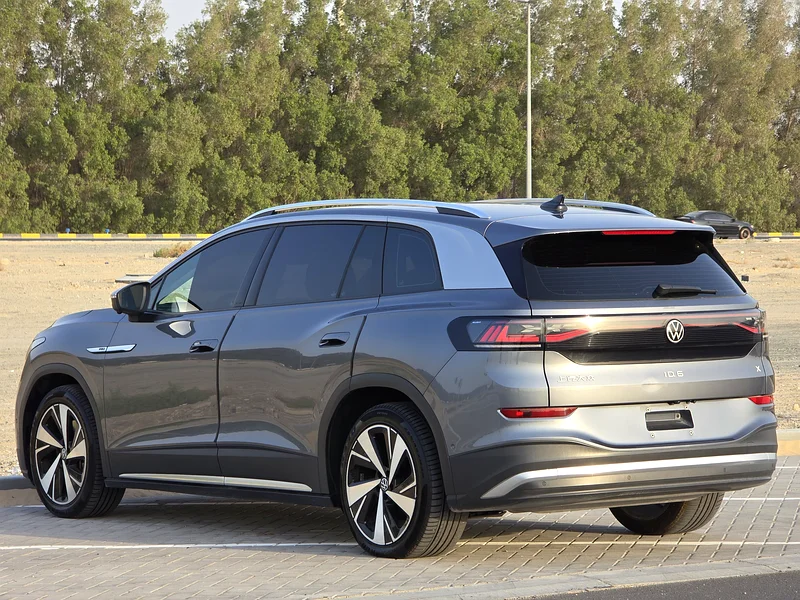 VOLKSWAGEN ID.6 PRO 2022 //UNDER WARRANTY // 2KEYS // ACCIDENTS FREE // ORGINAL PAINT63152289870082113