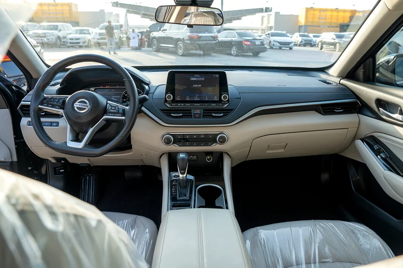 Monthly 770 AED | Sunroof | Beige Interior63168031651074111